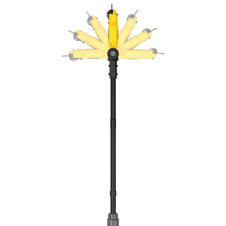 Taille-haie DeWalt jaune, outil de jardinage télescopique avec tête ajustable.