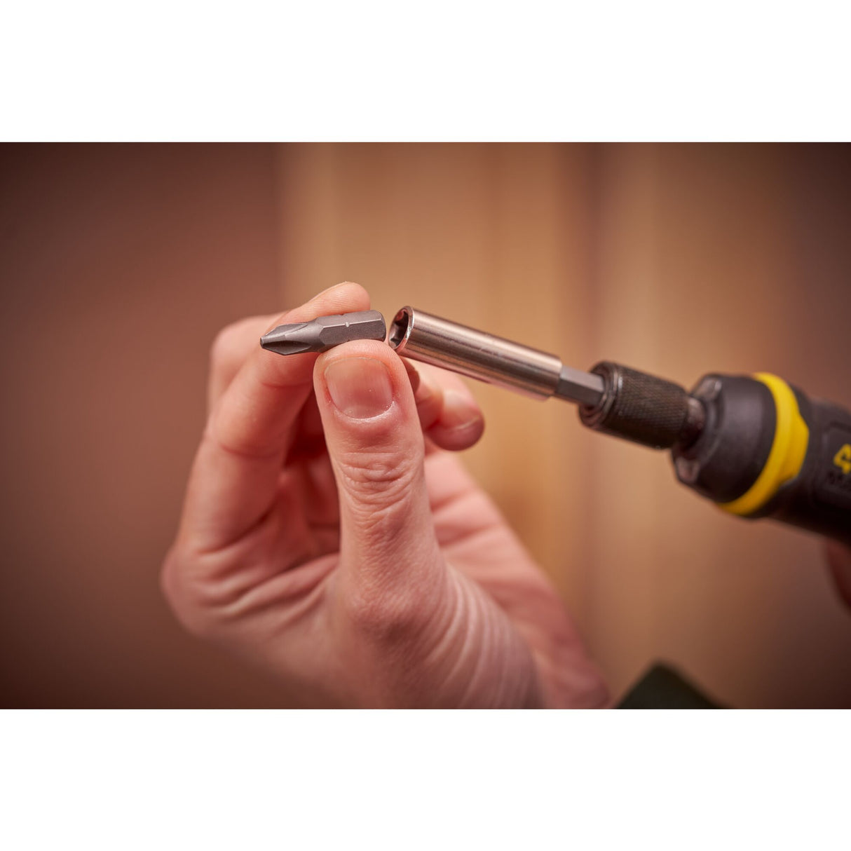 STANLEY FATMAX Tournevis assisté 4V 1,5Ah 300 tr/min FMHT66719-0