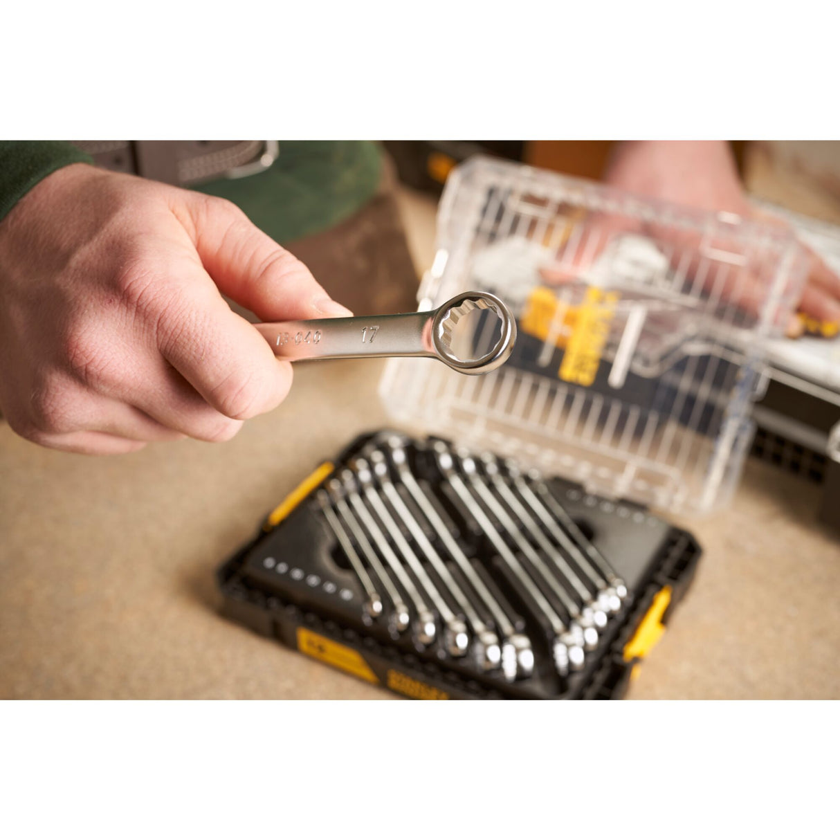 STANLEY FATMAX Jeu de 12 clés mixtes 6à17mm Stakbox M FMMT98104-0