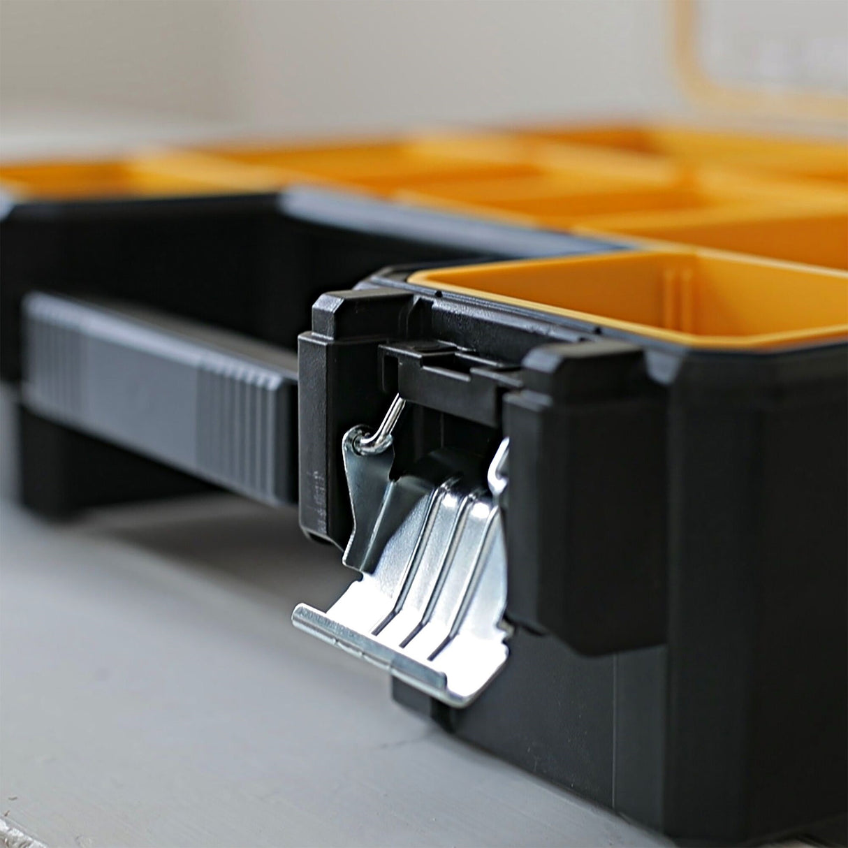 STANLEY Fatmax Lot de 2 organiseurs étanches - 10 compartiments amovibles, charge 8kg