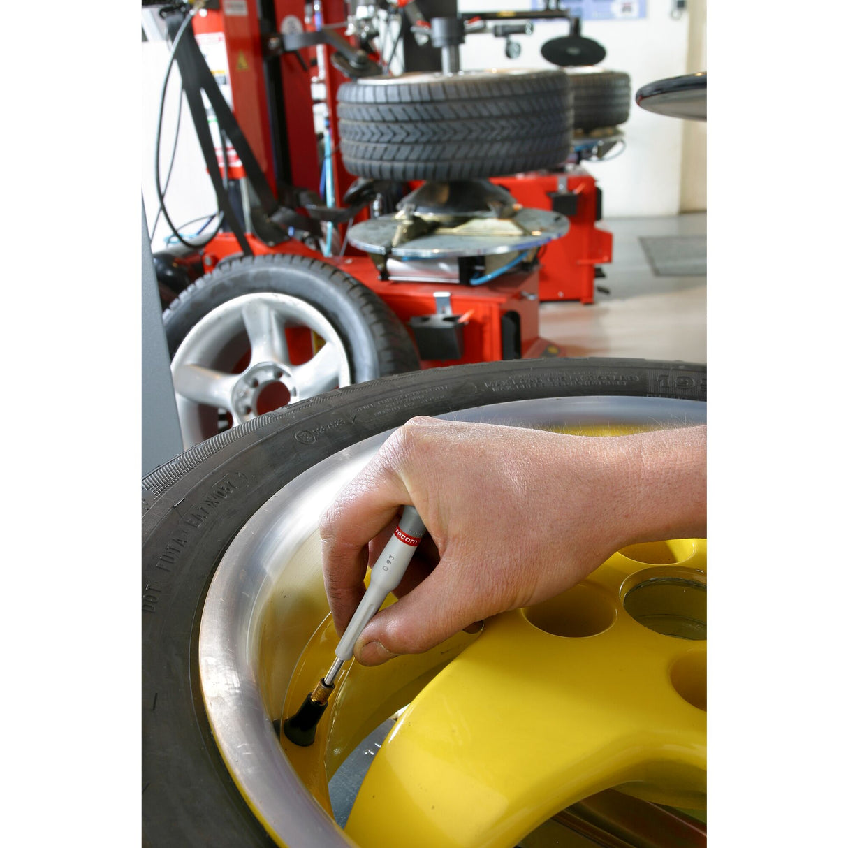 FACOM Démonte valve D.93