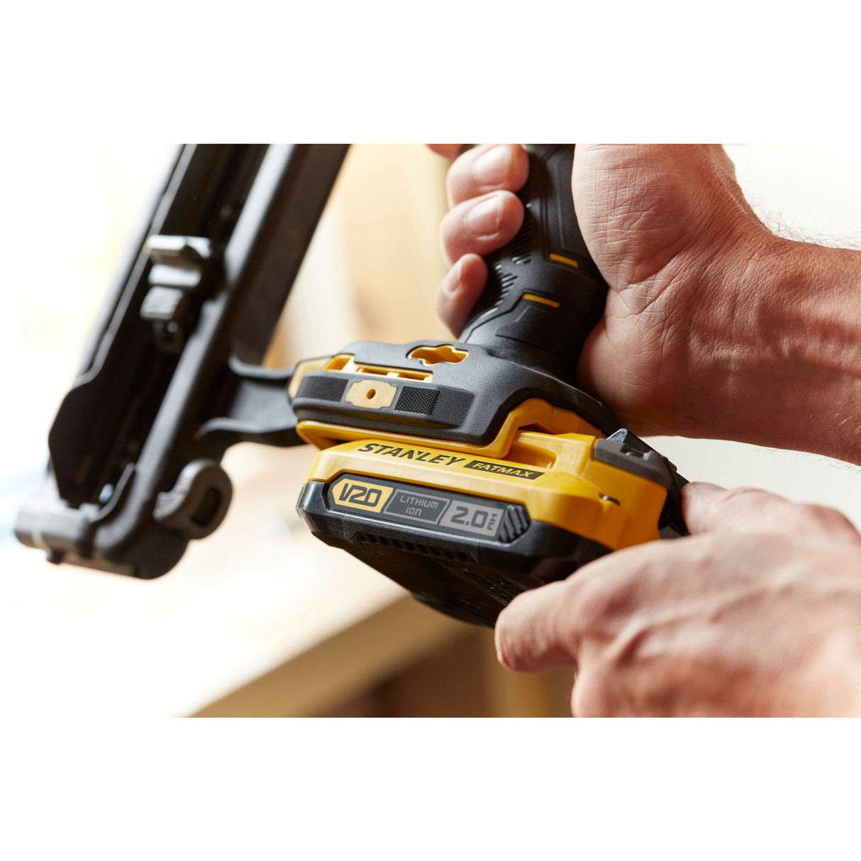 STANLEY FATMAX Cloueur de finition 16Ga V20