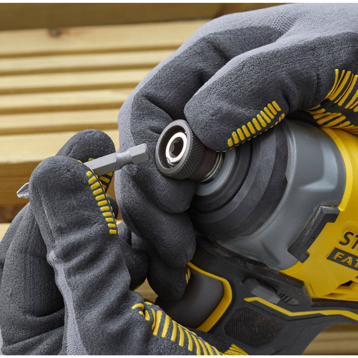STANLEY FATMAX Visseuse à impacts 170Nm Brushless 18V V20