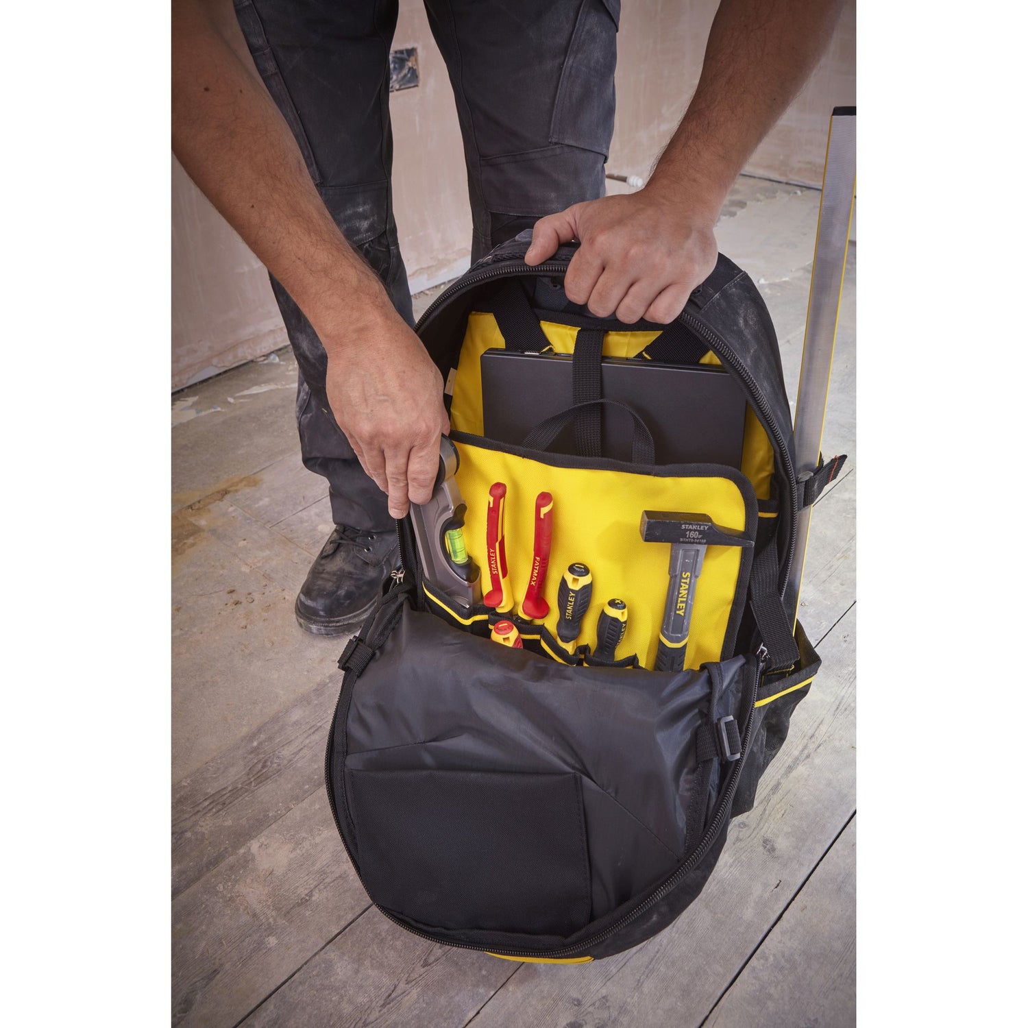 STANLEY FATMAX Sac à dos porte-outils à roulettes 1-79-215